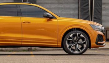 
									Audi RS Q8 full								