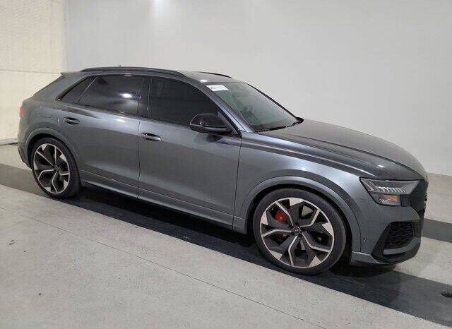 
								Audi RS Q8 full									