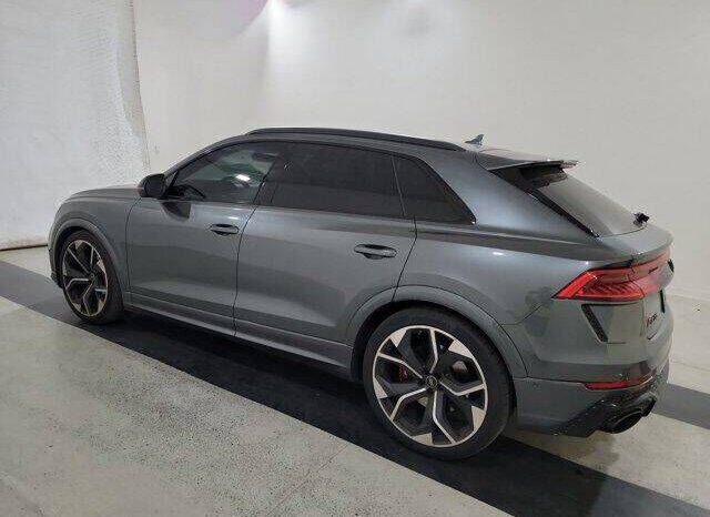 
								Audi RS Q8 full									