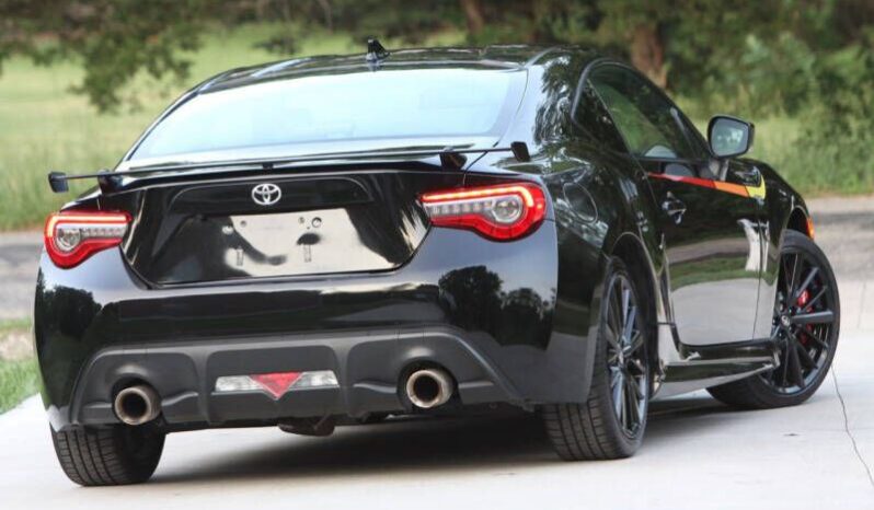 
								Toyota 86 full									