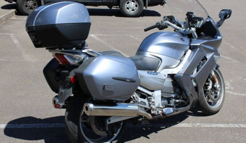 
								2007 Yamaha FJR1300 full									