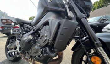 
									2023 Yamaha MT-09 full								