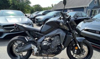 
									2023 Yamaha MT-09 full								