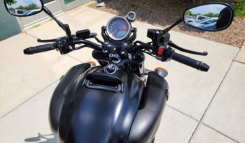 
									2020 Yamaha VMAX full								